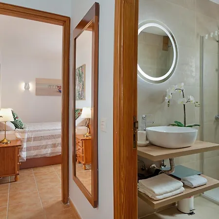 Lovely Duplex With Sea Views *