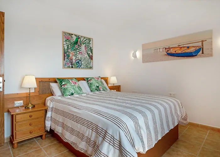 Lovely Duplex With Sea Views *